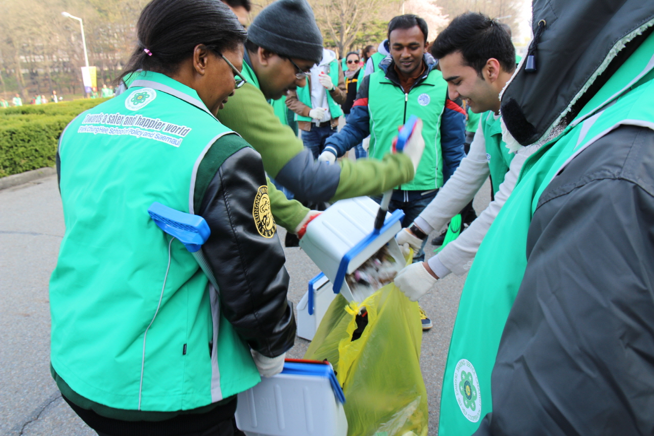 Saemaul Monthly Cleaning Campaign April 2016